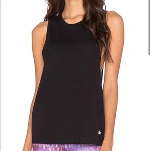 Alo women’s active tanks (2)